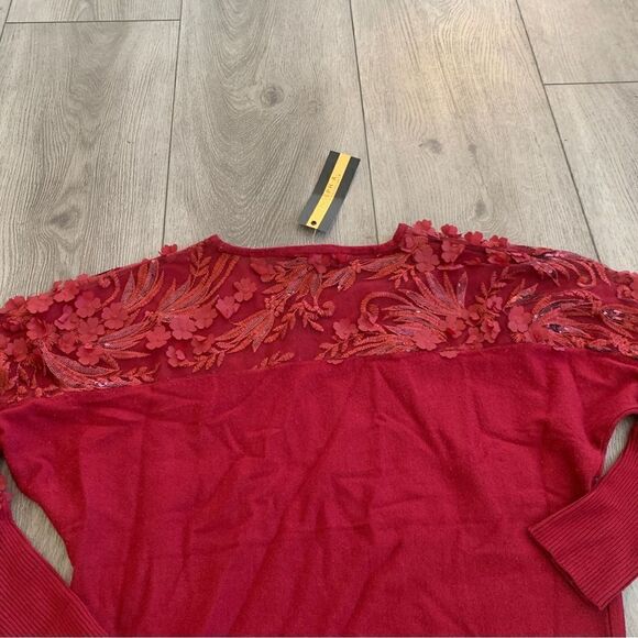 Joseph A beautiful sweater perfect for Valentine’s Day - Picture 8 of 8